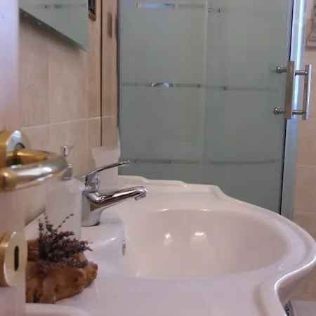 Fragus E Saboris De Sardigna Sadali