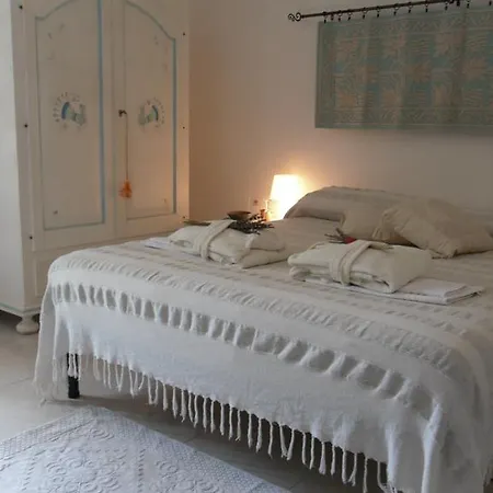 Bed & Breakfast Fragus E Saboris De Sardigna 3*