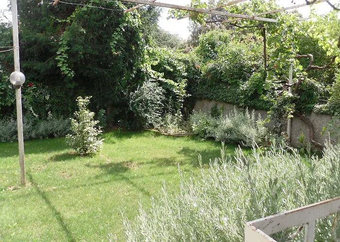 Fragus E Saboris De Sardigna Alojamento de Acomodação e Pequeno-almoço 3*