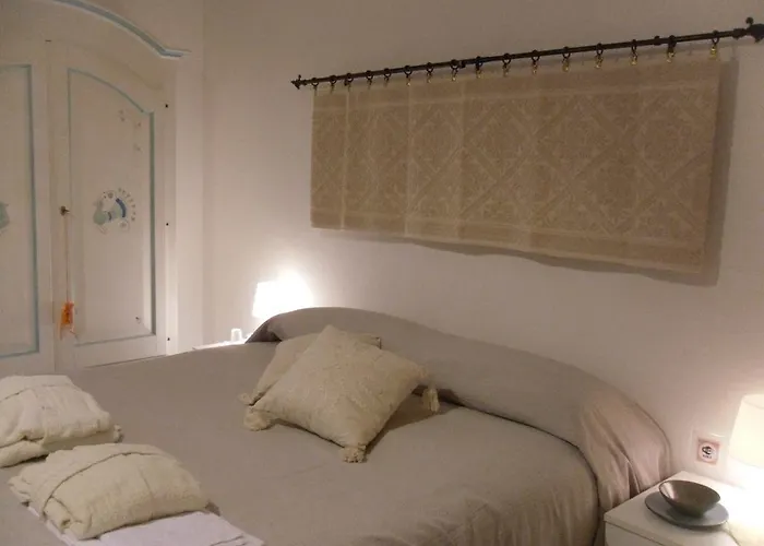 Alojamento de Acomodação e Pequeno-almoço Fragus E Saboris De Sardigna 3*